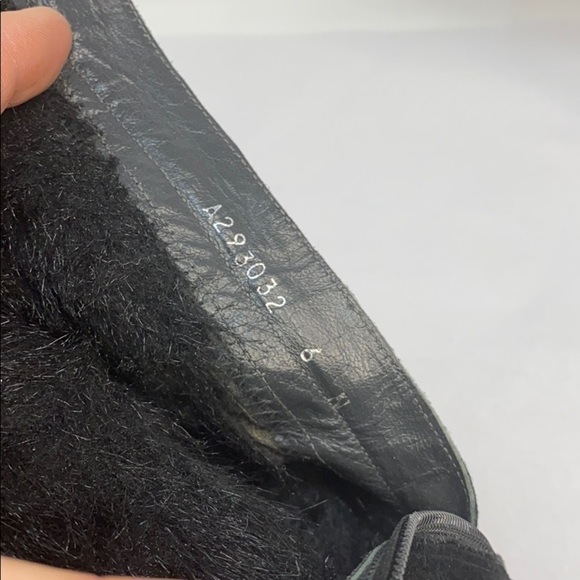 Stuart Weitzman Sz 6N Black Suede Shearling Boots - Picture 5 of 8